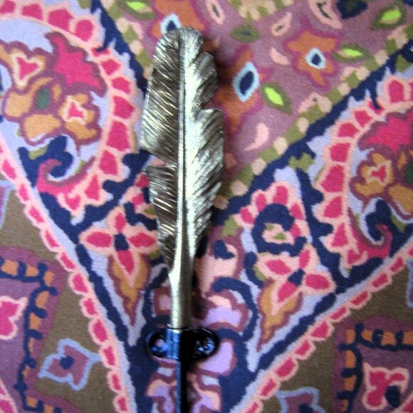 Small brass feather boho French coquette romantic coat /picture hook hanger - Picture 1 of 3